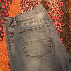 Lucky brand brook straight light wash